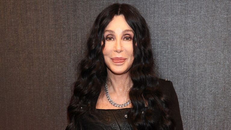 Cher blasts two film directors that she 'didn't like'