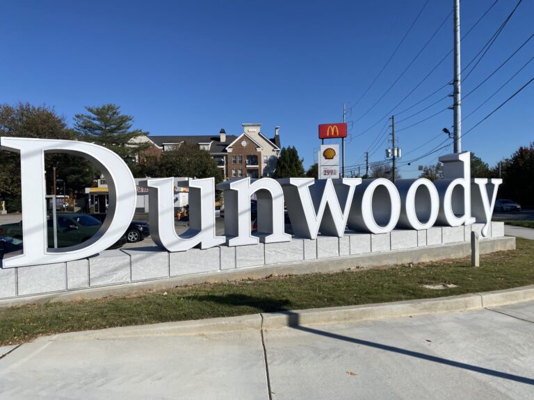 Mixed reviews for Dunwoody's gateway sign project