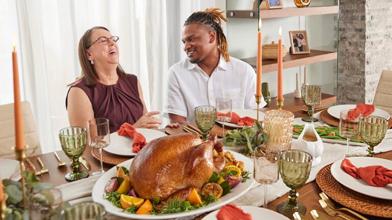 'Thanksgiving Grandma,' man she mistakenly texted nearly 10 years ago to share another holiday in Arizona