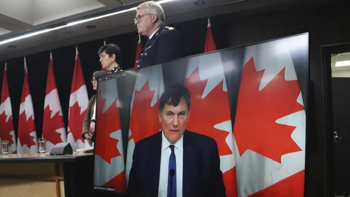 Canada bans additional assault-style weapons, suggests donating to Ukraine