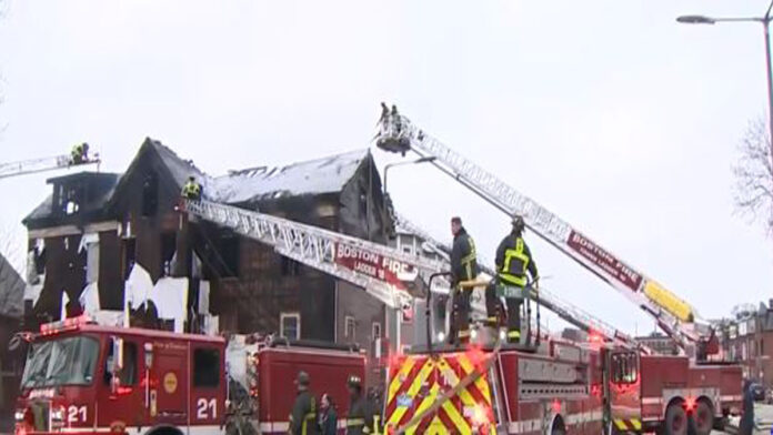 Fire crews battle blaze in large abandoned building in Dorchester - Boston News, Weather, Sports