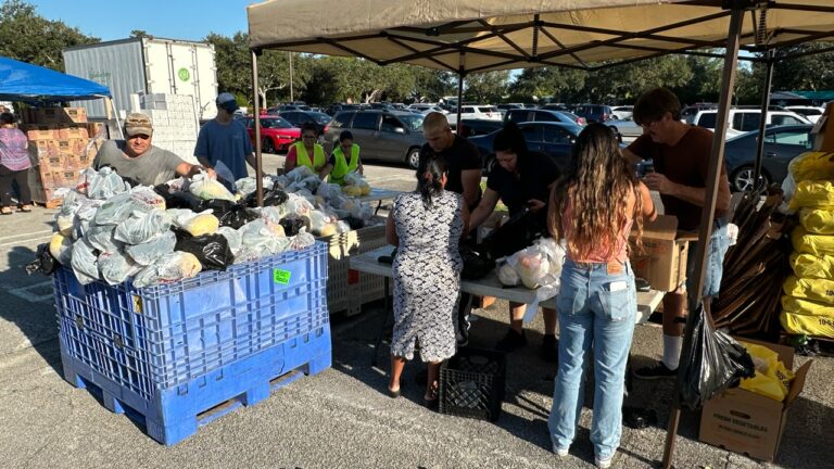 Hungry Americans in Florida are being fed for free: 'People are hurting'