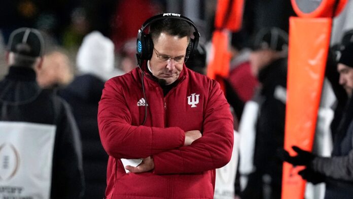 Indiana’s Curt Cignetti explains head-scratching call to punt in loss to Notre Dame: ‘Didn’t want to do it’