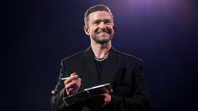 Justin Timberlake goes viral for awkward bulge moment