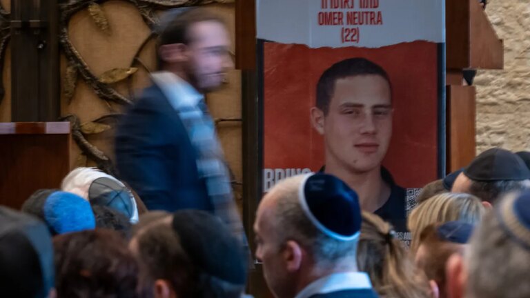 Lawmakers hold moment of silence for slain Omer Neutra as thousands mourn in hometown synagogue